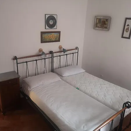 Tipico In Centro Storico 아파트 *