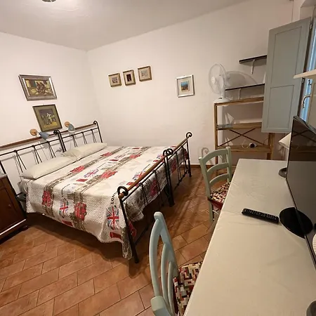 아파트 Tipico In Centro Storico 우르비노